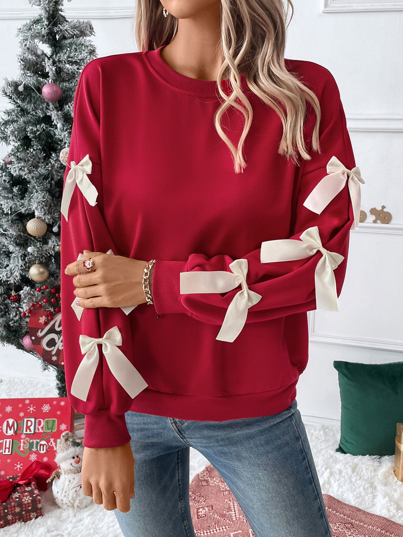Round Neck Bow Christmas Sweater