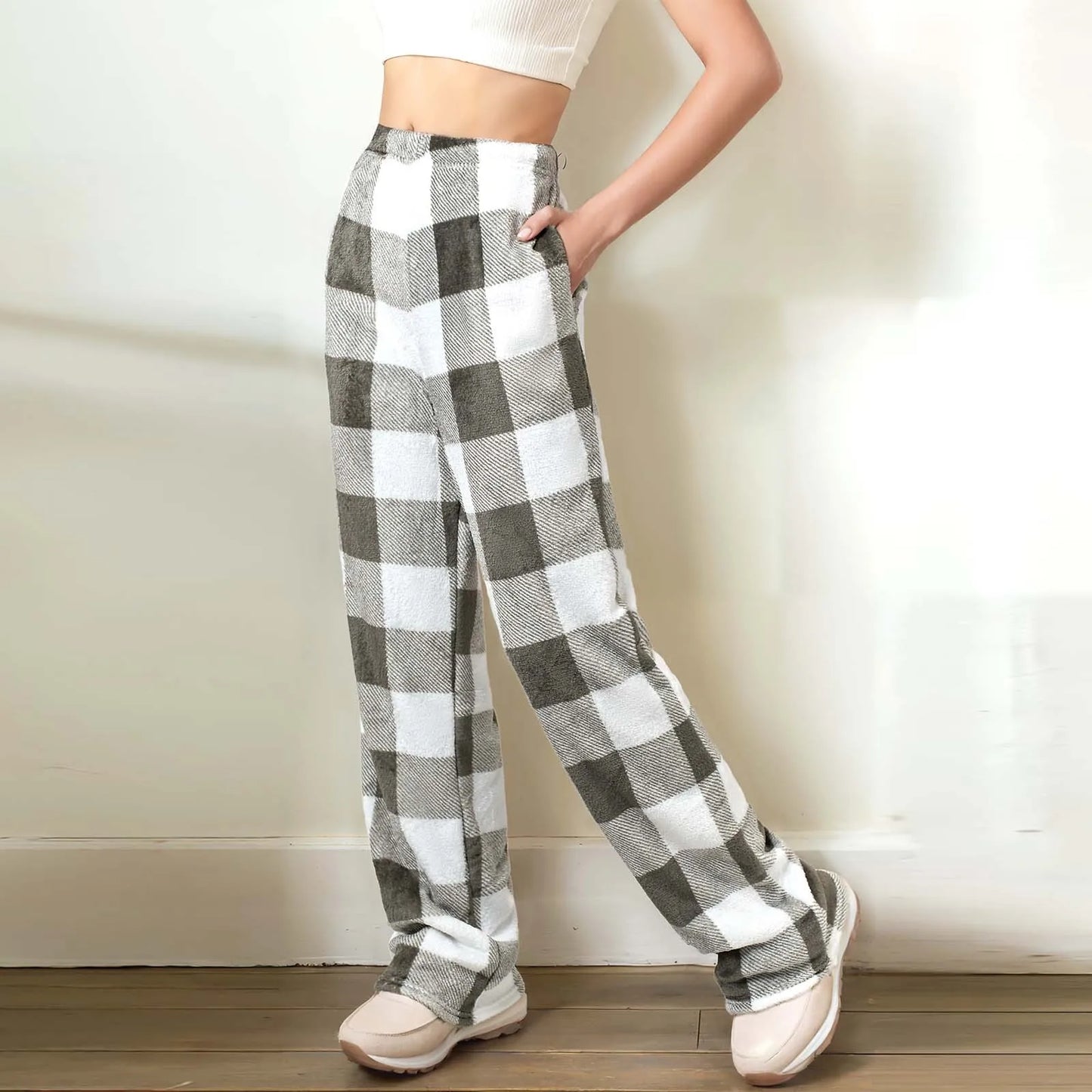 Plush Plaid Pyjama Bottoms with Pockets