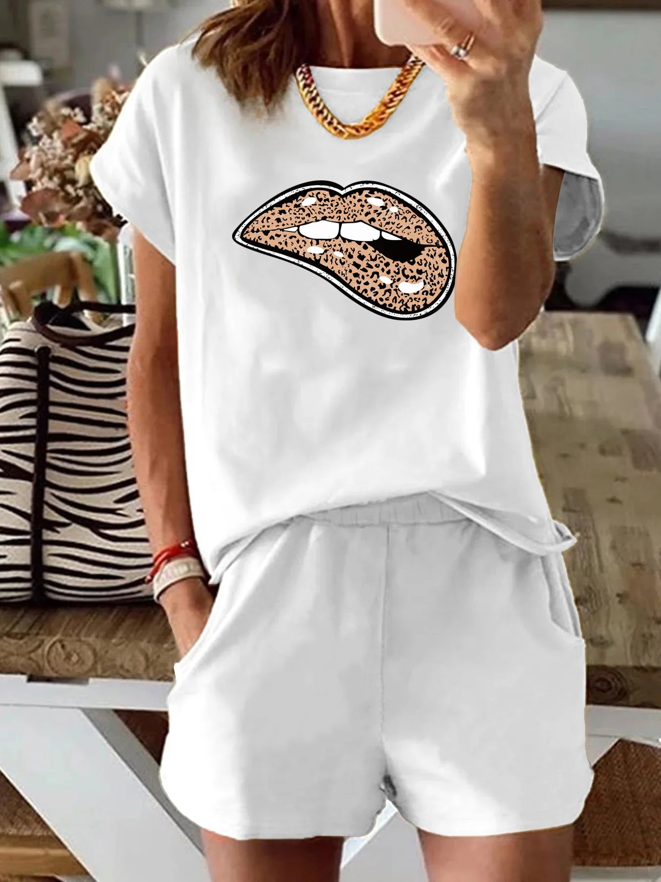 Leopard Print Lips Casual Loose Round Neck T-shirt & Shorts Set