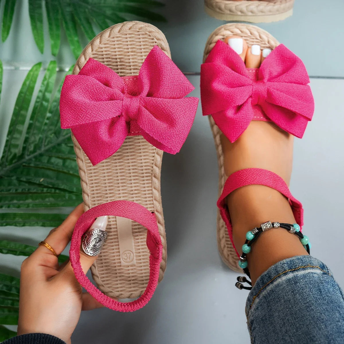 Lightweight Bow Sandals