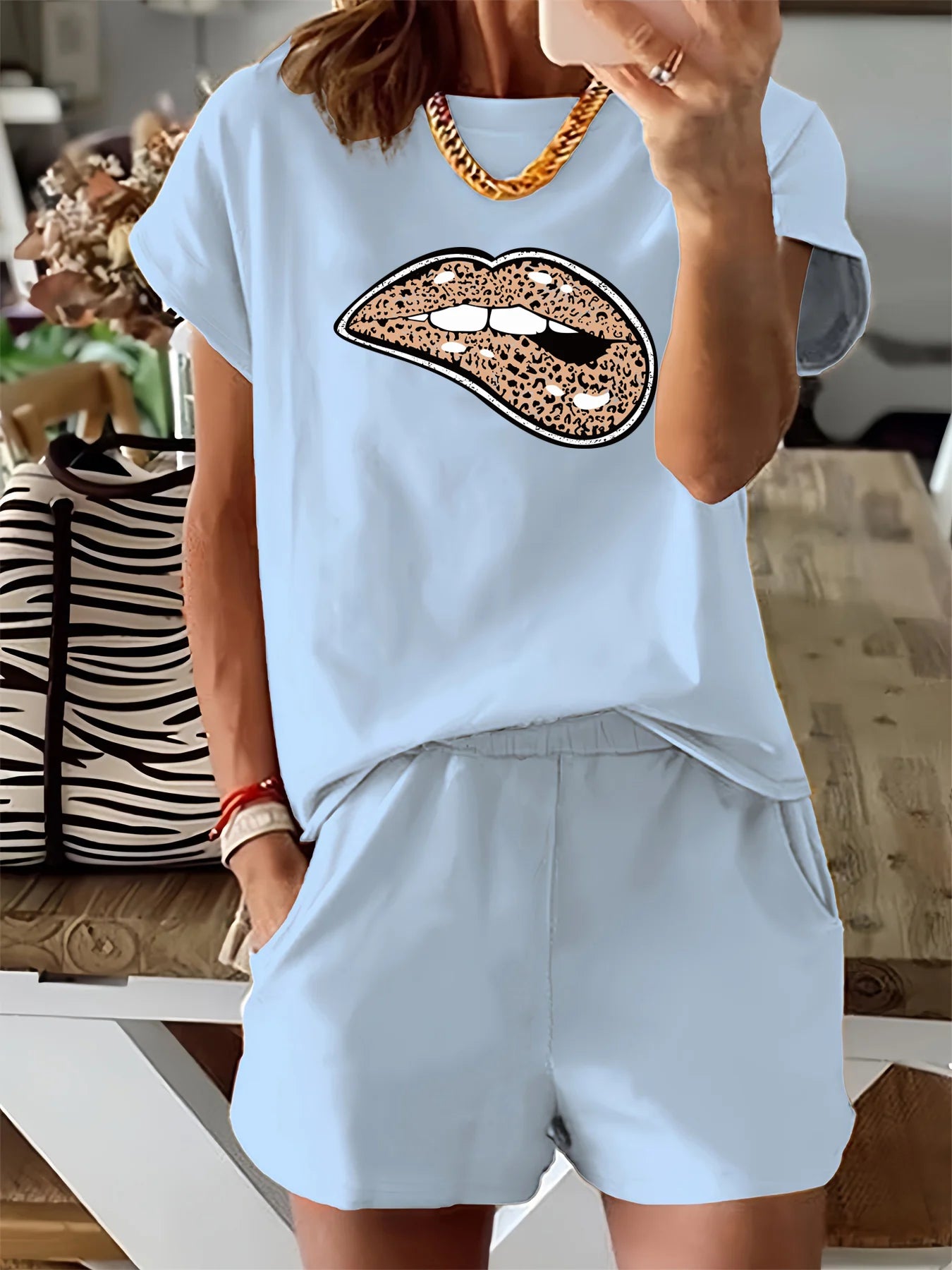 Leopard Print Lips Casual Loose Round Neck T-shirt & Shorts Set