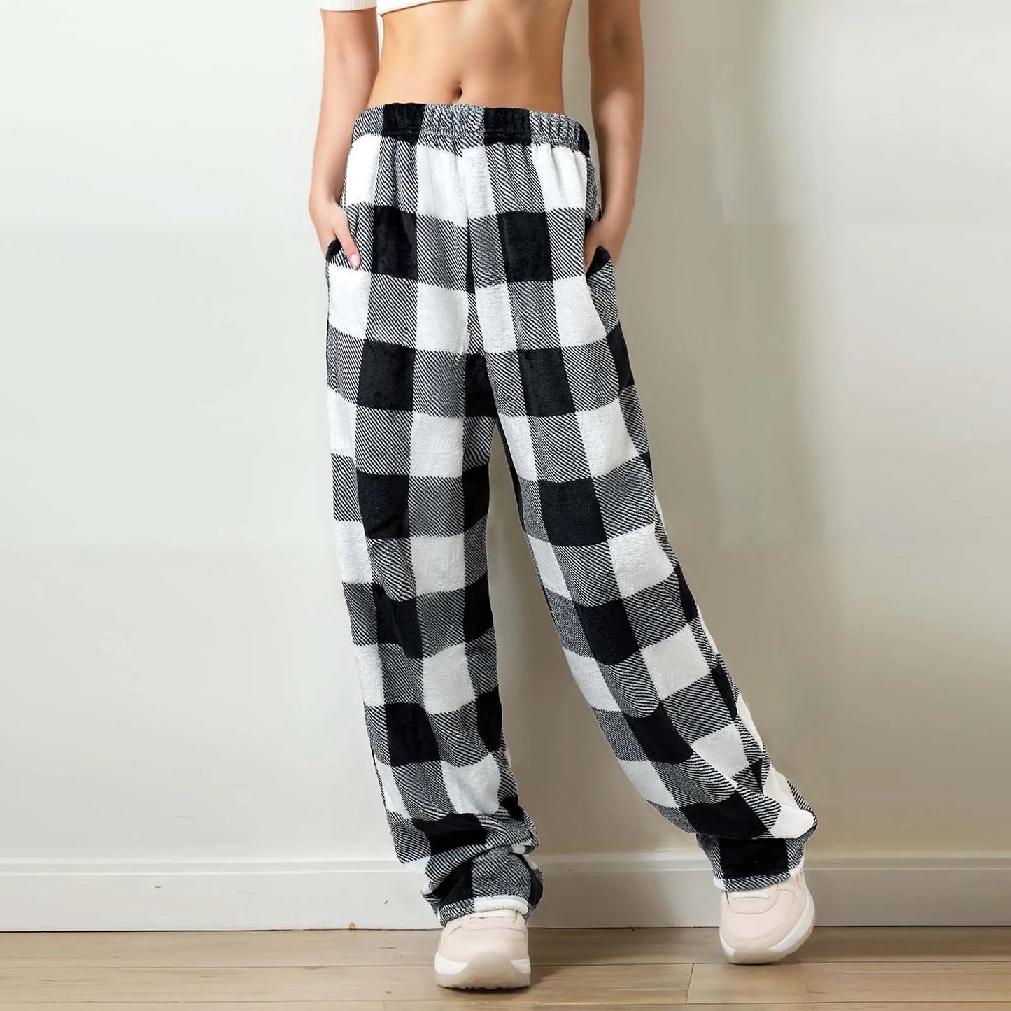 Plush Plaid Pyjama Bottoms with Pockets