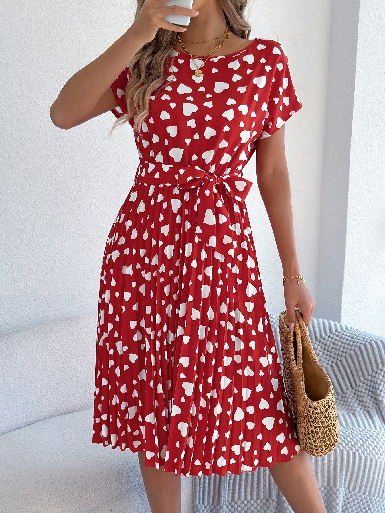 Love Heart Short Sleeve Waist-controlled Pleated Dress