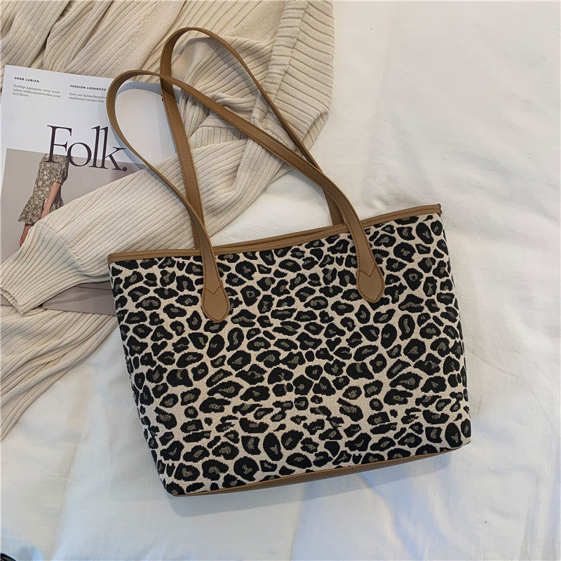 Animal Print Underarm Casual Bag