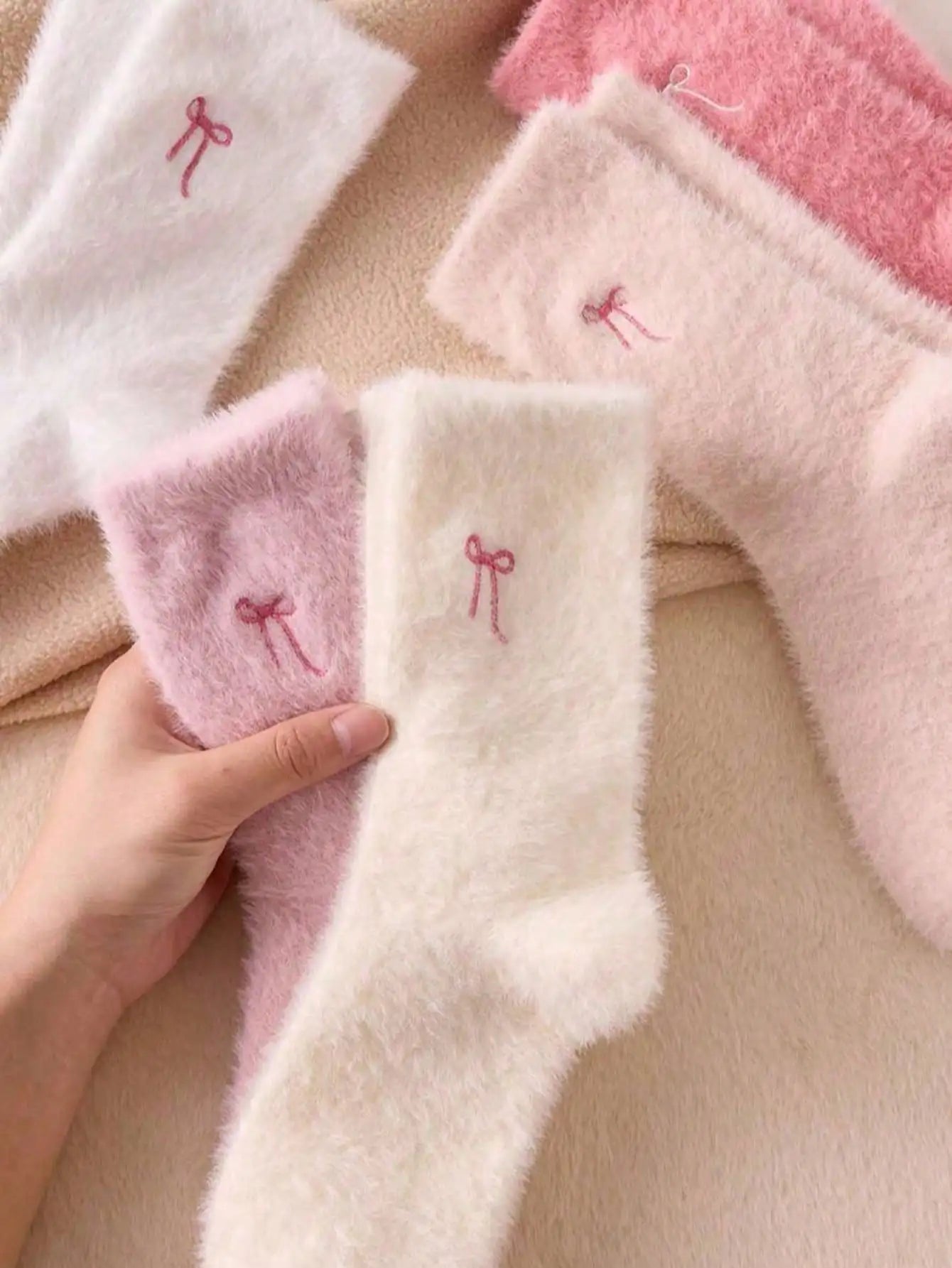 Fleece Bow-Tie Plush Socks