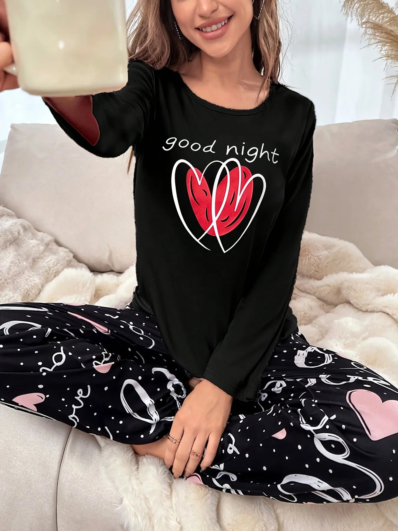 Heart Pattern Long-Sleeved Pyjamas