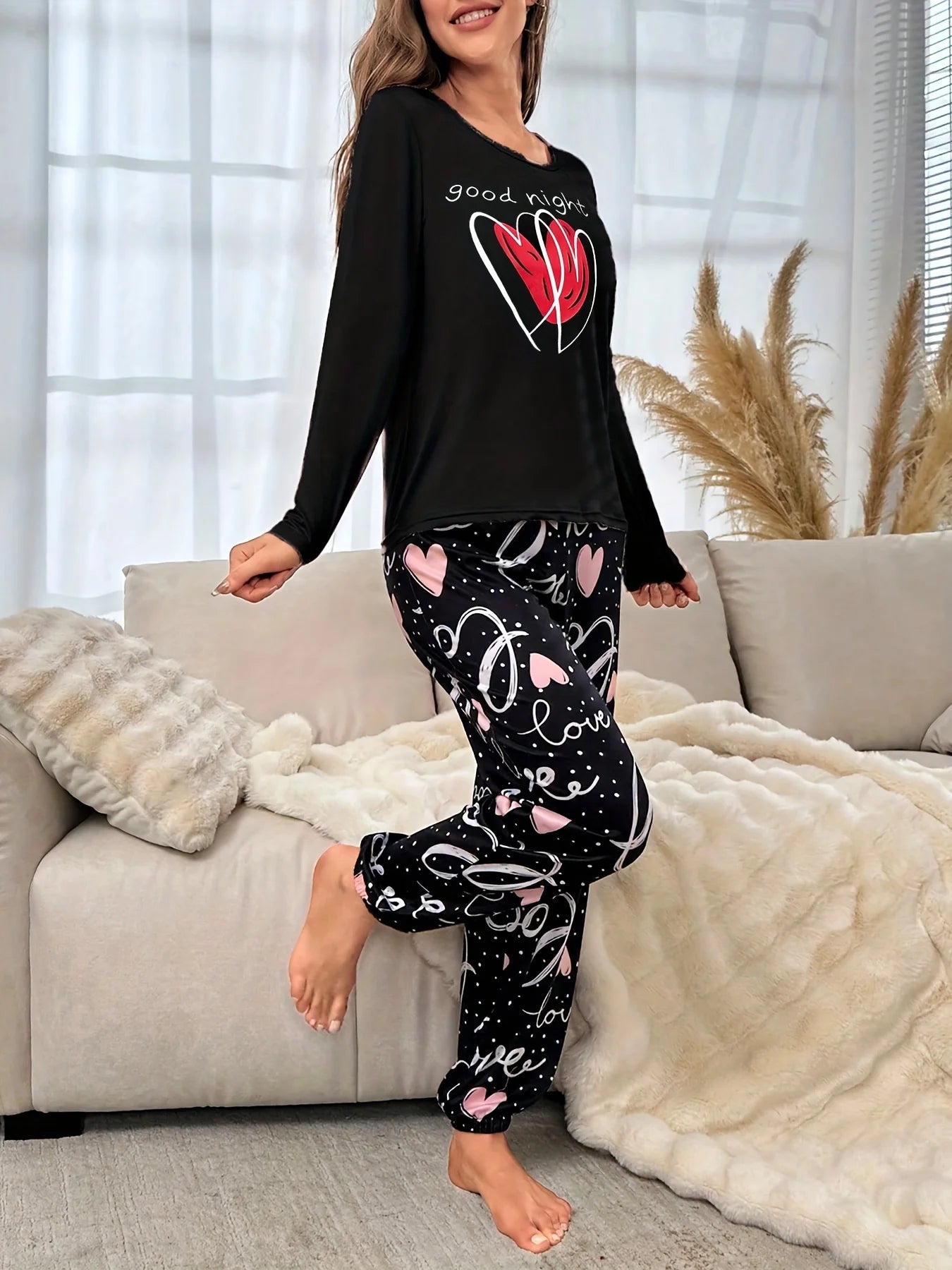 Heart Pattern Long-Sleeved Pyjamas