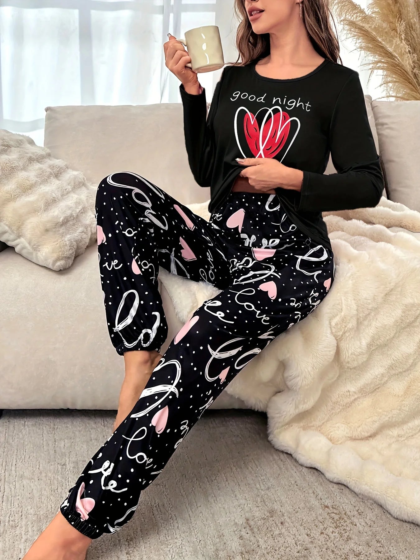 Heart Pattern Long-Sleeved Pyjamas