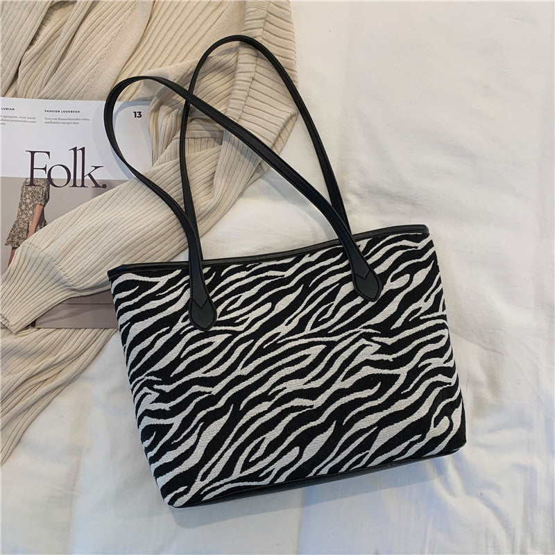 Animal Print Underarm Casual Bag