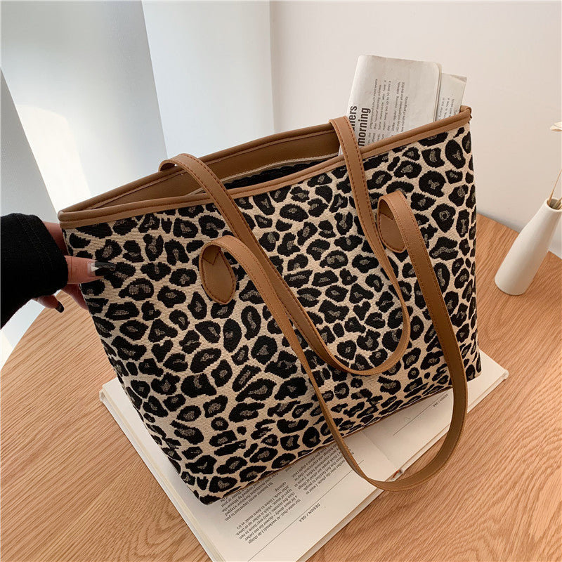 Animal Print Underarm Casual Bag